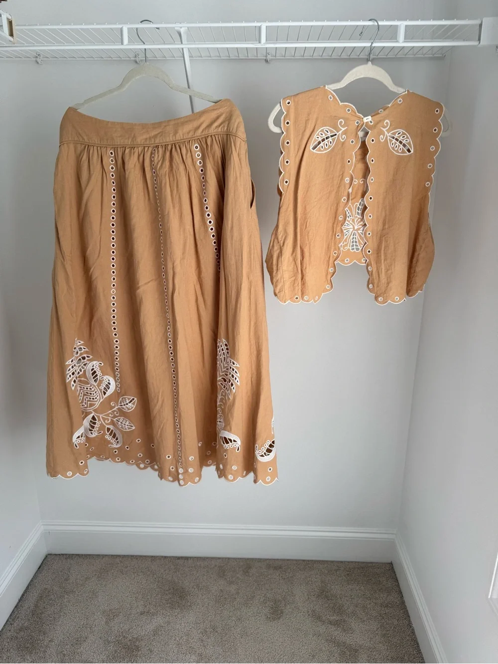 NWOT FARM Rio Tan Embroidered Cotton Skirt Set with White Eyelet - Picture 5 of 13